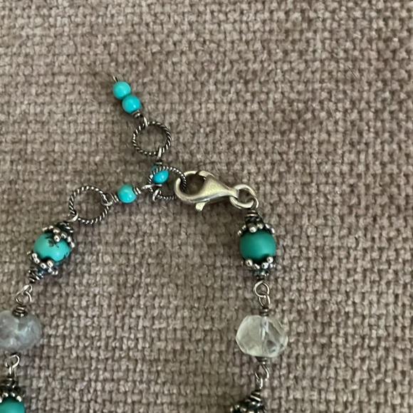 Turquoise and crystal necklace and earrings - Picture 5 of 7